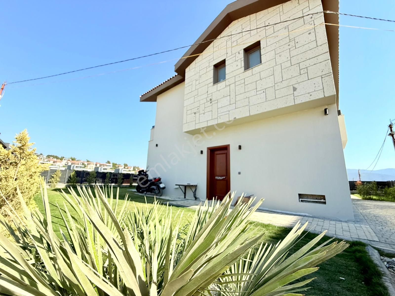 Guvenlık-manzara-özel Havuz/otopark-bahçe-monern Mimari-akıllı Ev-tamamı Müstakil - Görsel 5