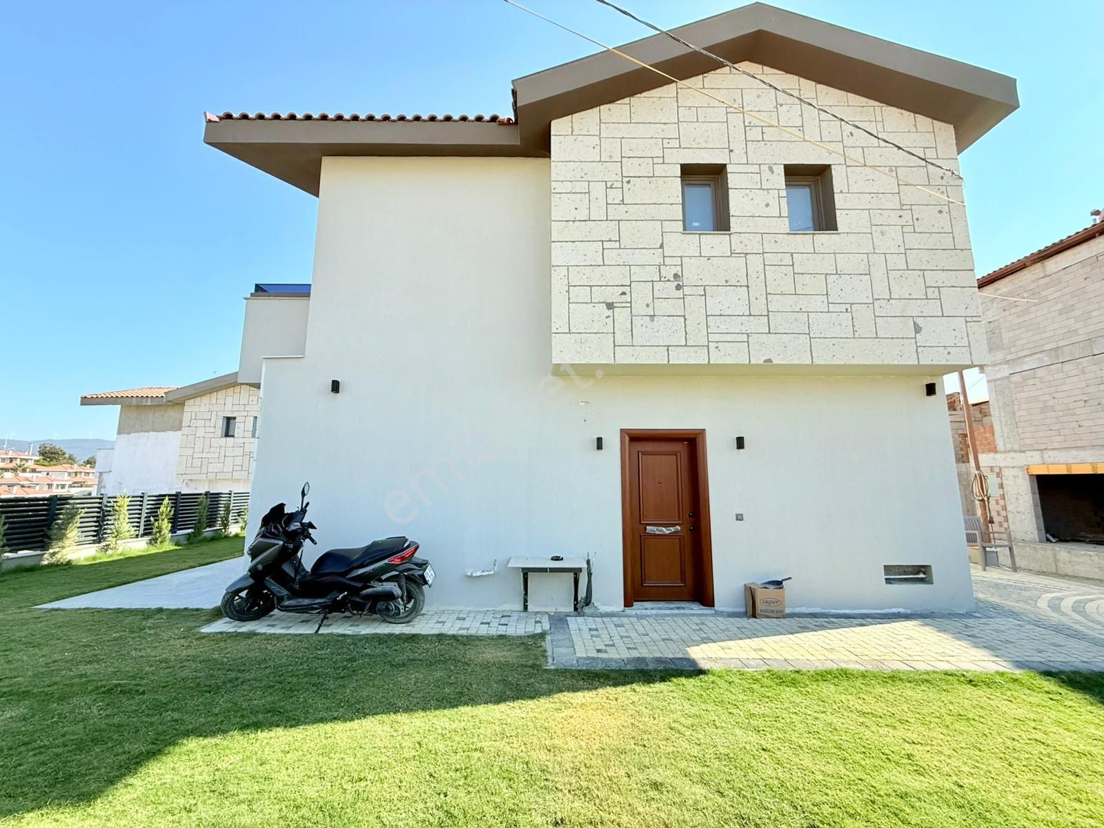 Guvenlık-manzara-özel Havuz/otopark-bahçe-monern Mimari-akıllı Ev-tamamı Müstakil - Görsel 7