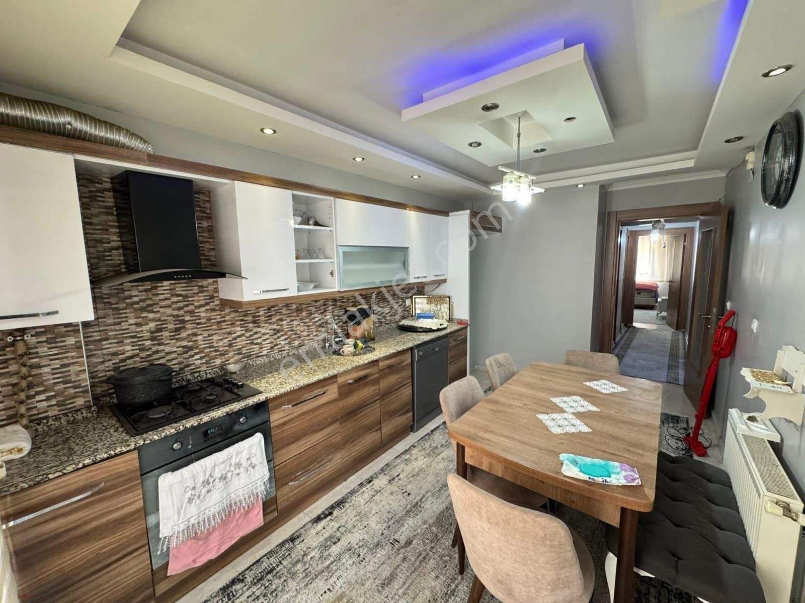 Asil Emlak'tan 3+1 140 M² Kapalı Mutfak Arakat Satılık Daire