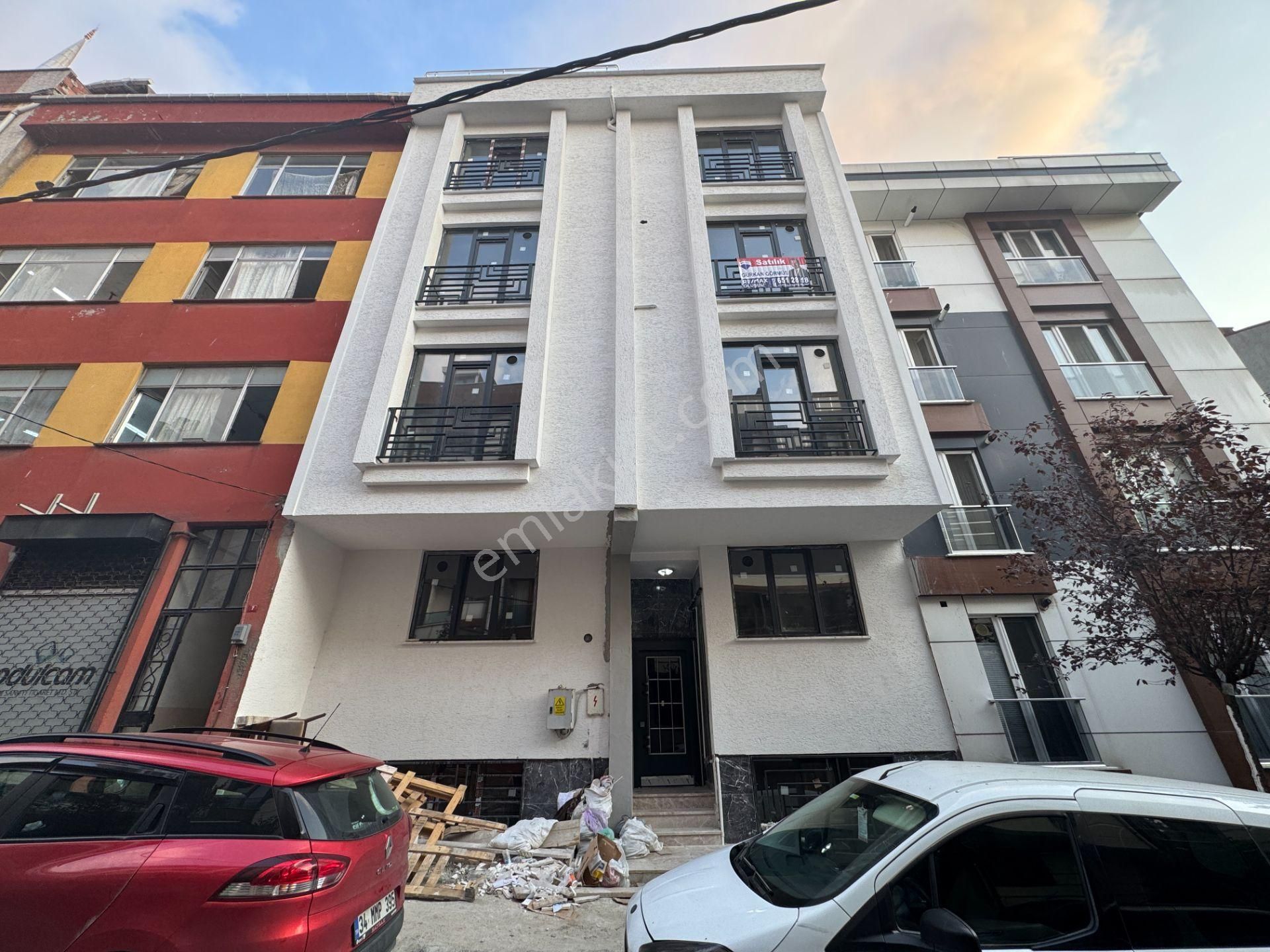 Kağıthane Çağlayan 90m² 2+1 Asansörlü Yeni Bina Arakat Balkonlu