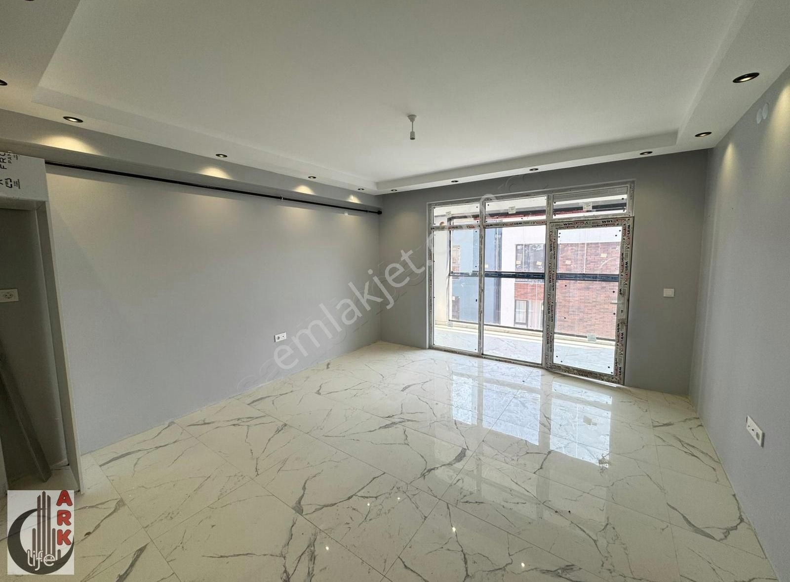 Ark Life'dan Çamlıca Mah.tombakzade Cad.yakını 88m² 2+0 Daire