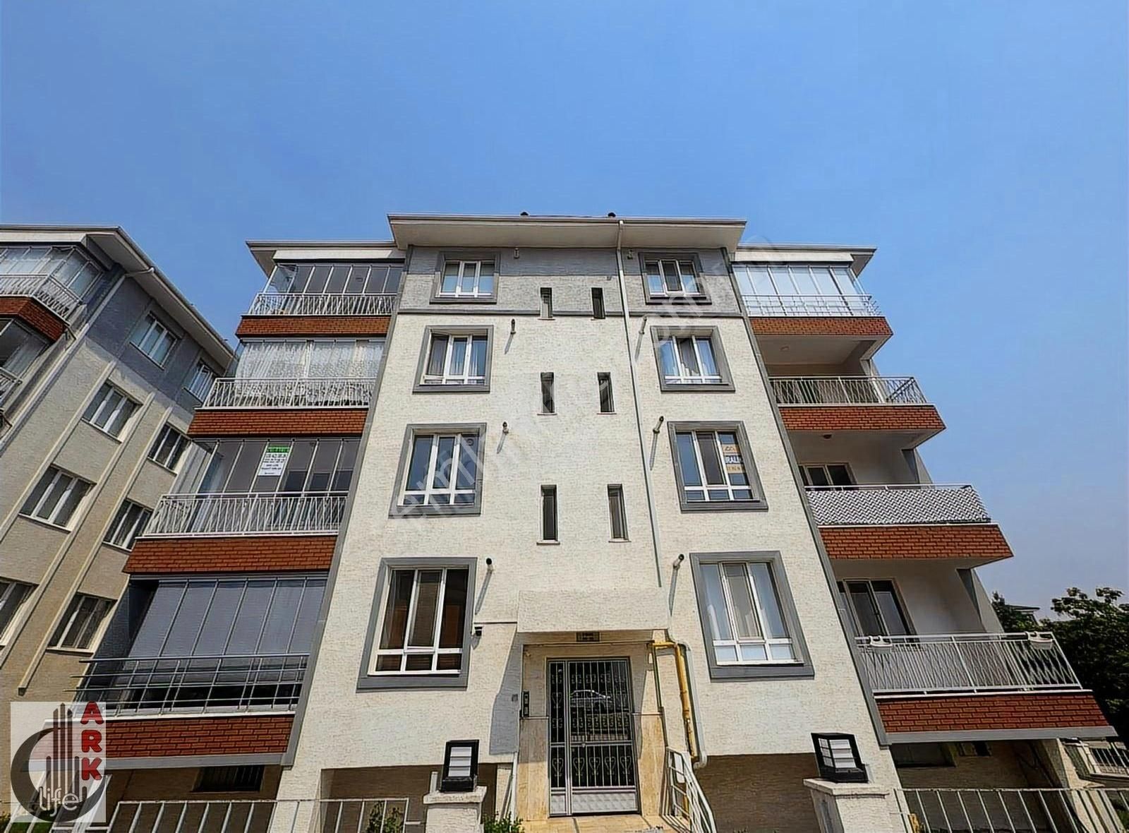 Ark Life'dan Batıkent Mah.es Batı Konaklarında Kiralık 3+1 Daire