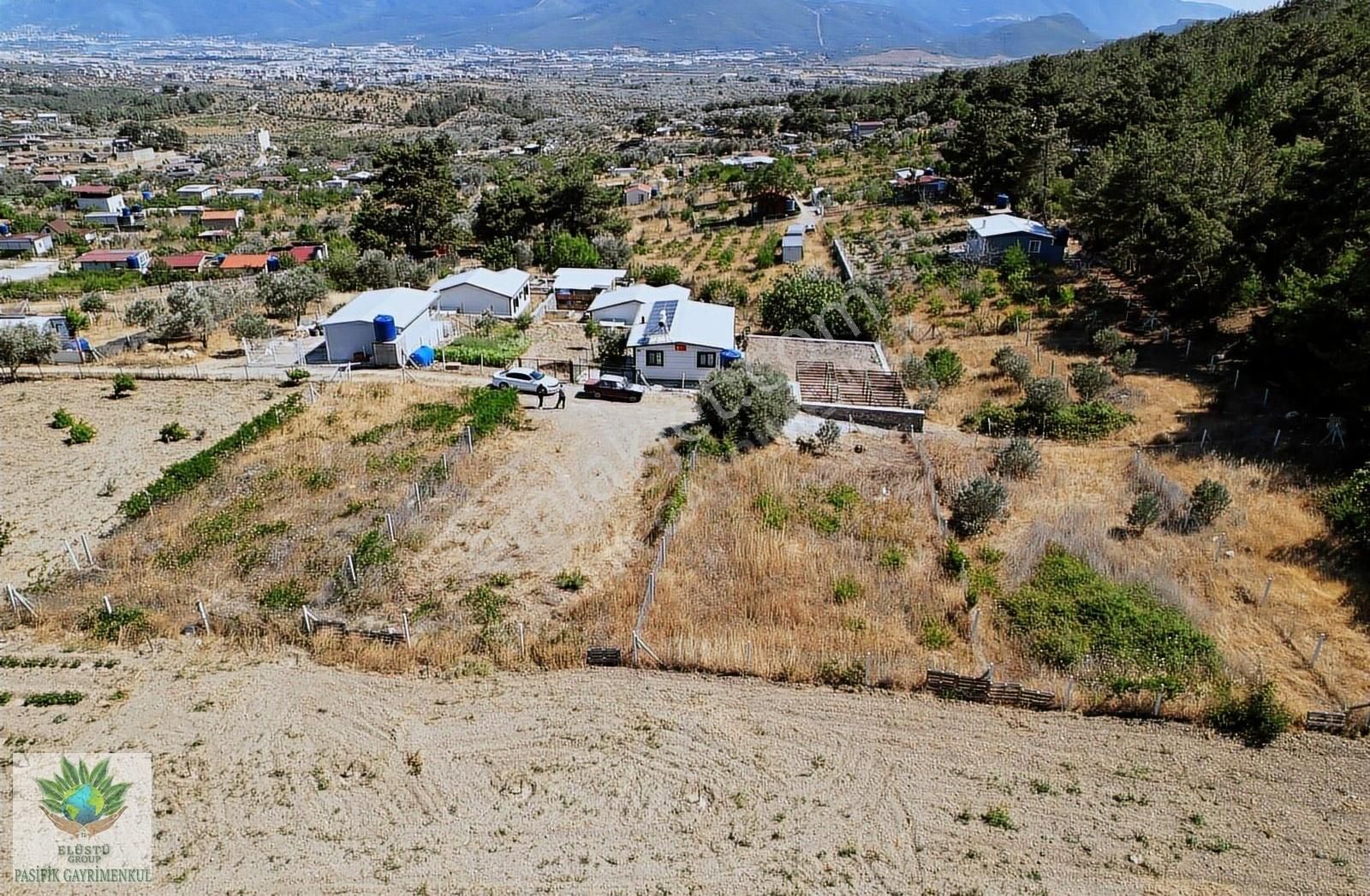 Pasifikten Bornova Yakaköyde 400 M² Eşsiz Bahçeler - Görsel 13