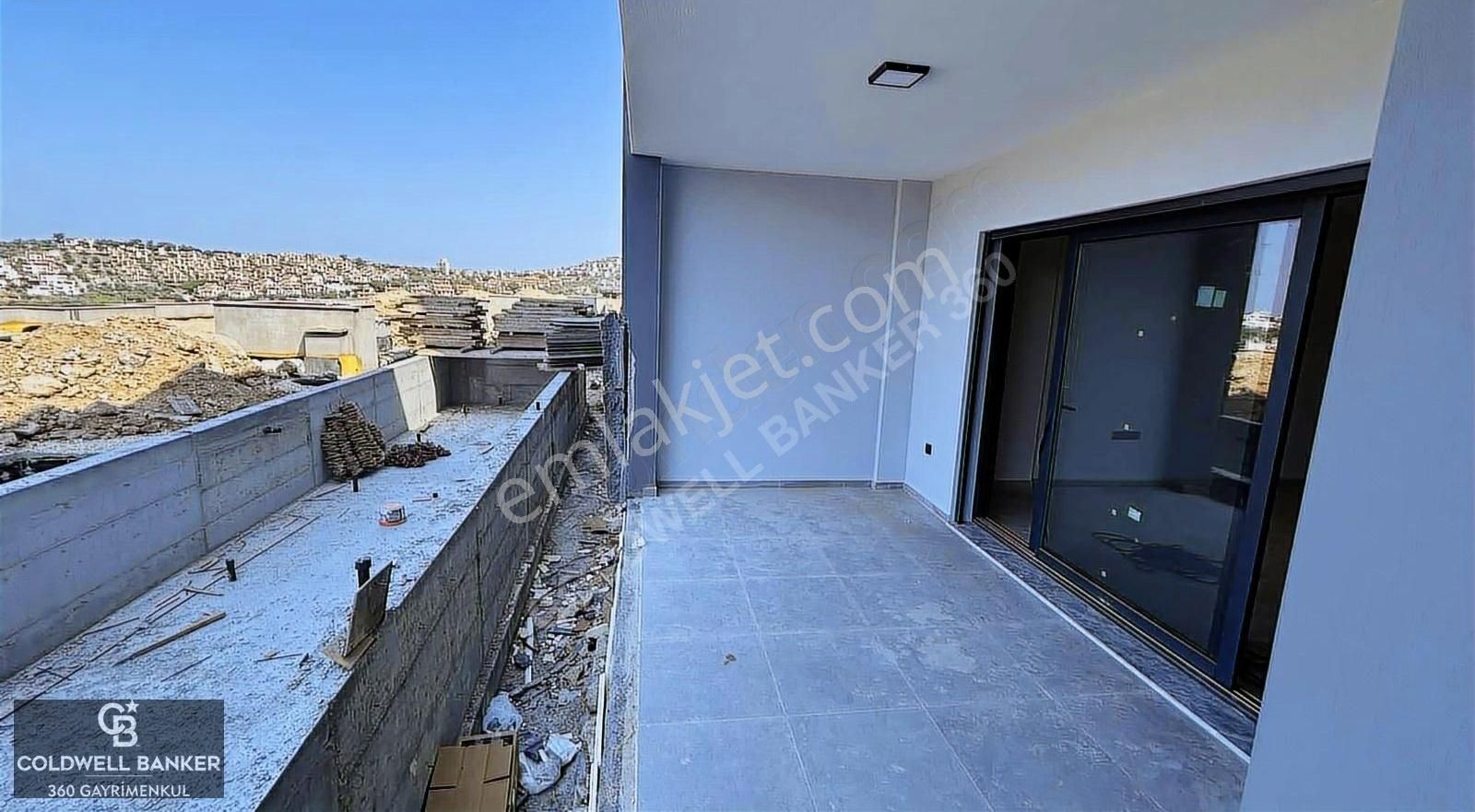 Satılık 3+1 Daire Bahçeli Deniz Manzaralı Kuşadası Değirmendere - Görsel 24