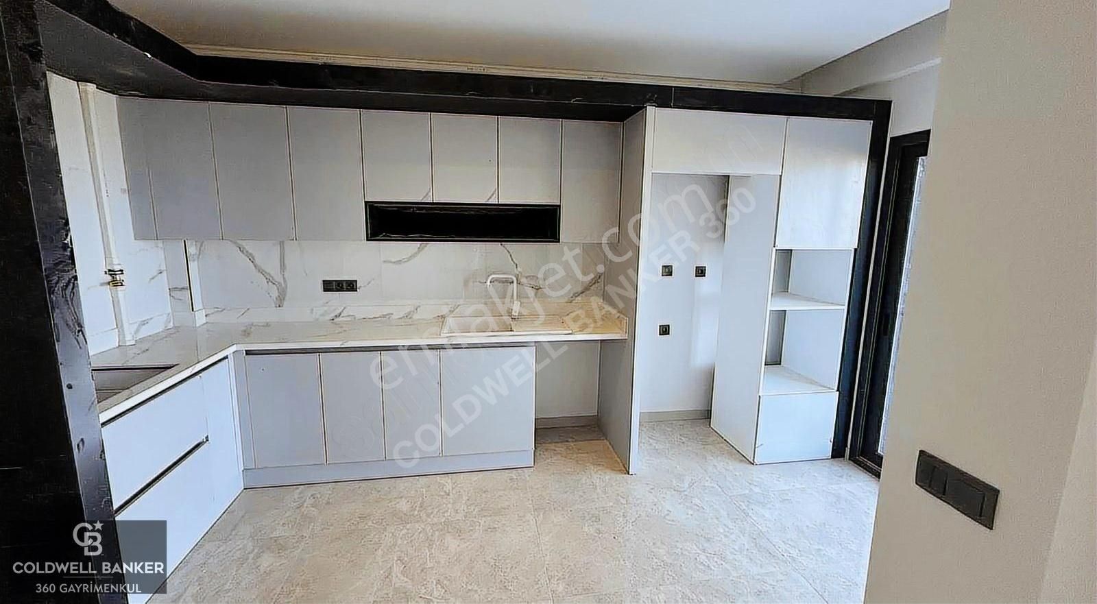 Satılık 3+1 Daire Bahçeli Deniz Manzaralı Kuşadası Değirmendere - Görsel 18