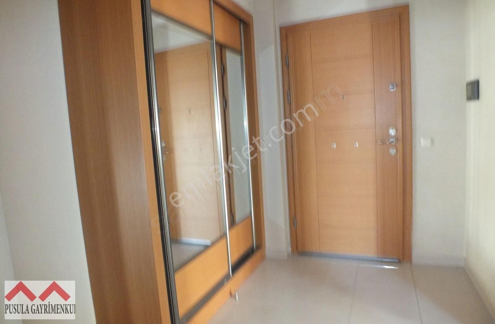 Şerifali Palmiye Sitesi Elalmış Caddesi 3+1 Geniş Kiralık Daire