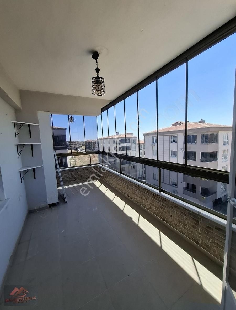 Şahintepe'de 7/24 Güvenlikli Lüks Bakımlı 3+1 Daire