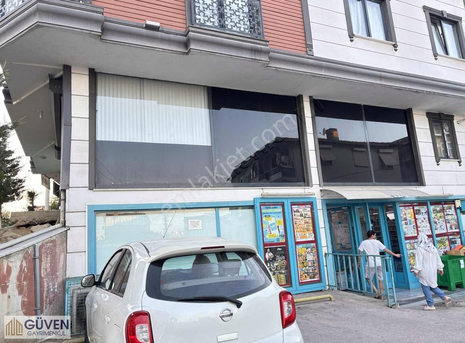 Osmangazi Mh Salı Pazarı Ykını Stılık 100 M2 Kiracılı Dükkan