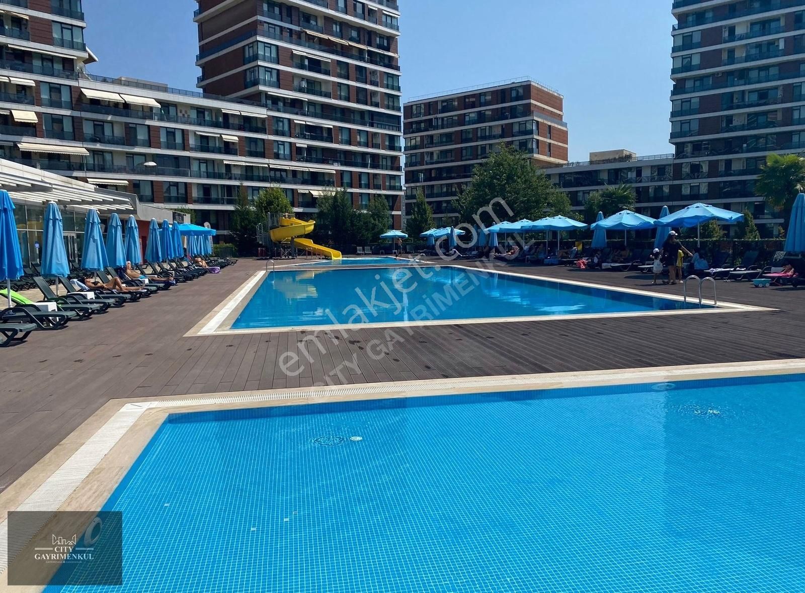 Lounge 1.sitesi Peyzaj 159 M2 Satılık Kısa Katlarda 3+1 Daire