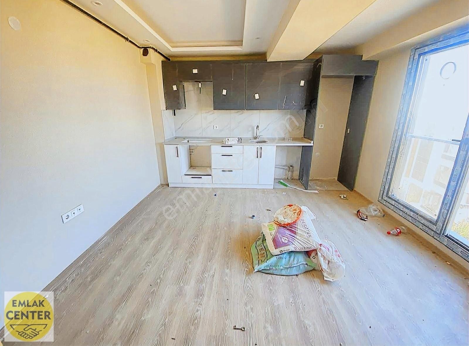 Emlak Center'dan Muradiye'de 1+1 Acilll Satılık Sıfır Daire!!