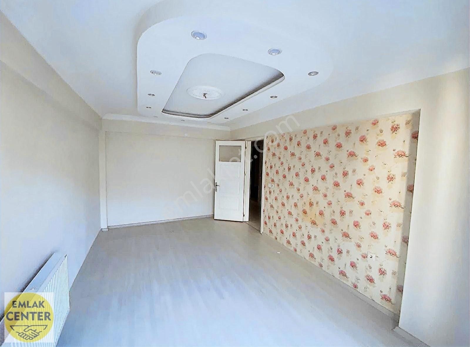 Emlak Center'dan Muradiye'de 3+1 Çift Cephe 150m2 Ara Kat Daire - Görsel 16