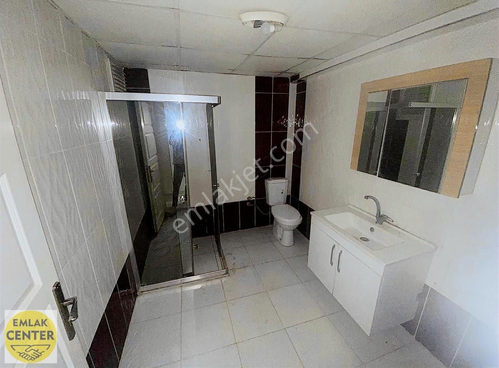 Emlak Center'dan Muradiye'de 3+1 Çift Cephe 150m2 Ara Kat Daire - Görsel 14