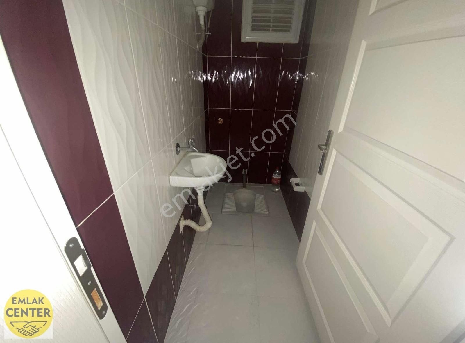 Emlak Center'dan Muradiye'de 3+1 Çift Cephe 150m2 Ara Kat Daire - Görsel 25