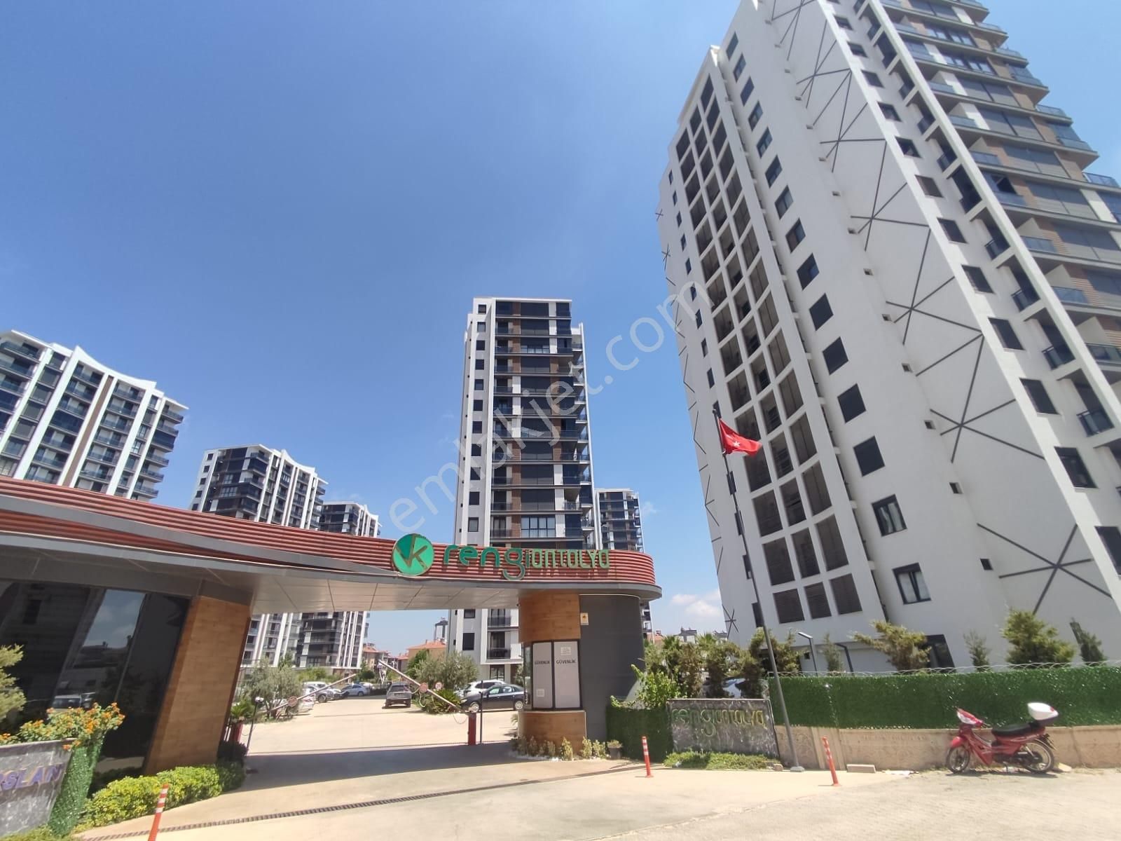 Antalya Döşemealtı Çıplaklı Mah.lüks Site İçi 2+1 Satılık Daire