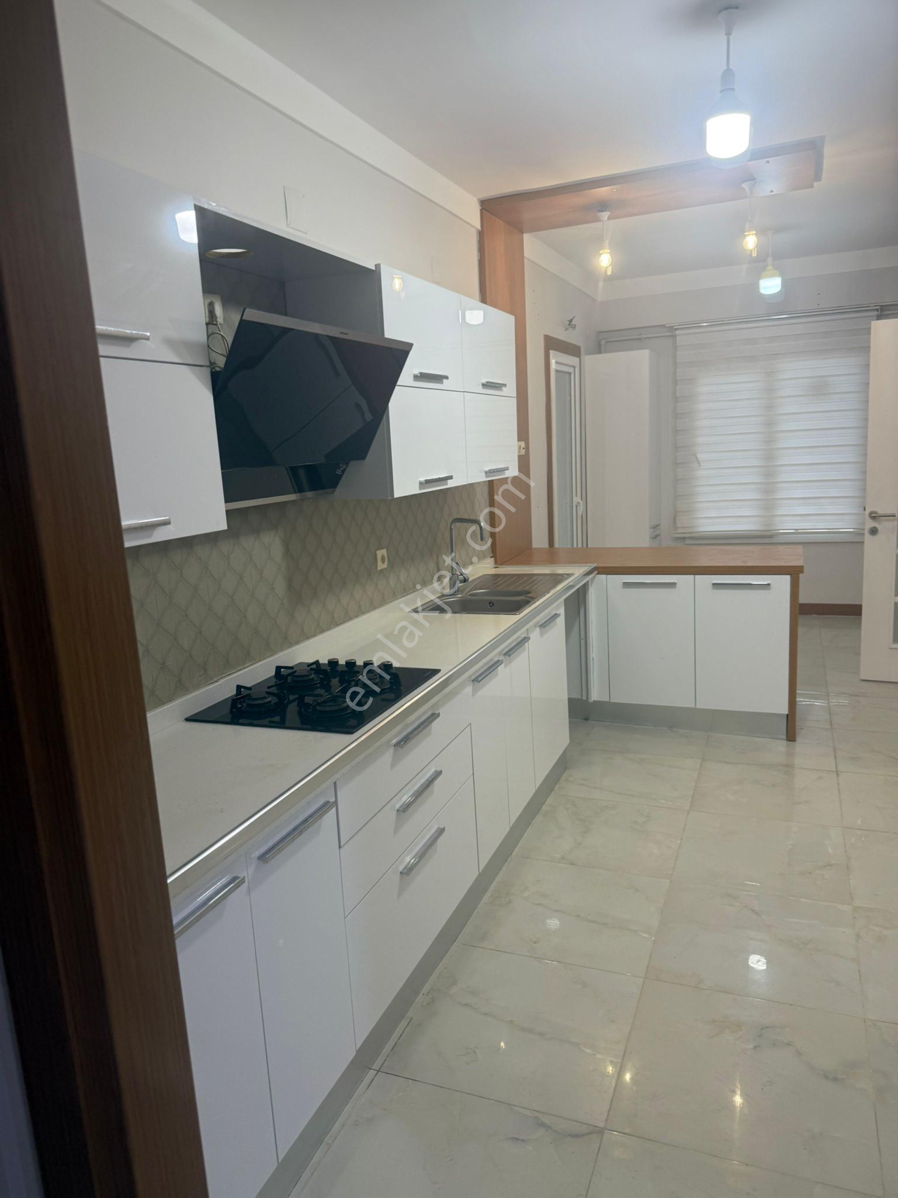 Yaşarsoy Gyodan K.köprü Ataşehir Prestij Sitesi Kiralık Daire
