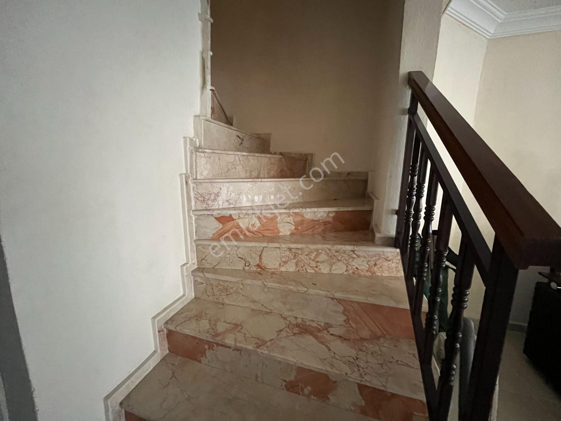 Akçay Da Denize Kordona Yakın Eşyalı Sezonluk Kiralık Müstakil Bahceli Trıblexs - Görsel 12