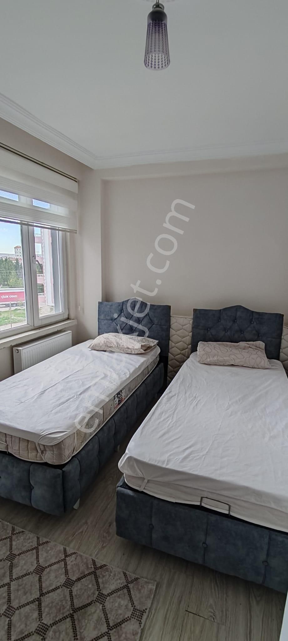 Erenler Mah Geniş 1+1 Eşyalı Daire - Görsel 10