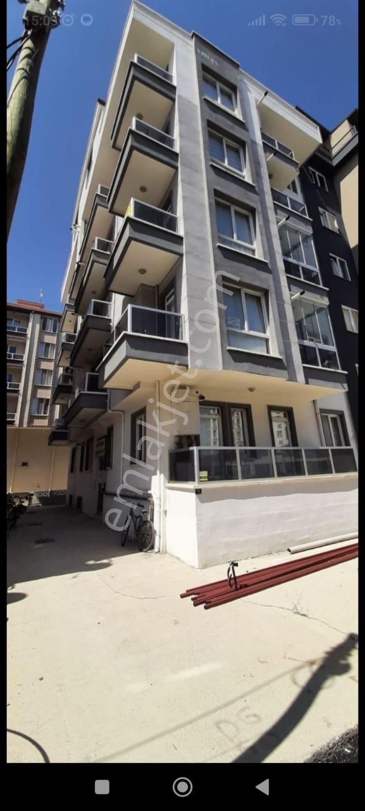 Erenler Mah Geniş 1+1 Eşyalı Daire - Görsel 2