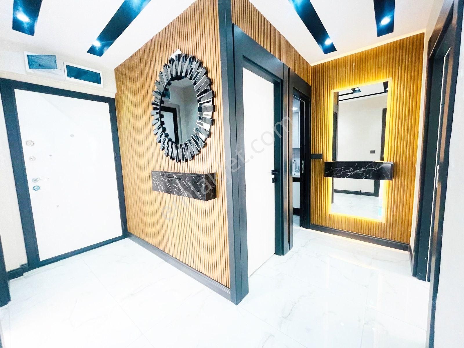 Öz Eda Dan Bağlum Karşıyaka Da Satılık 2+1 Full+full Yapılı Daire..