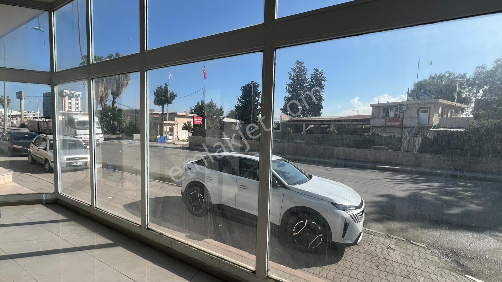 Zorlu Gayrimenkul'den Şakirpaşa'da 1500m2 Kiralık İş Yeri - Görsel 11