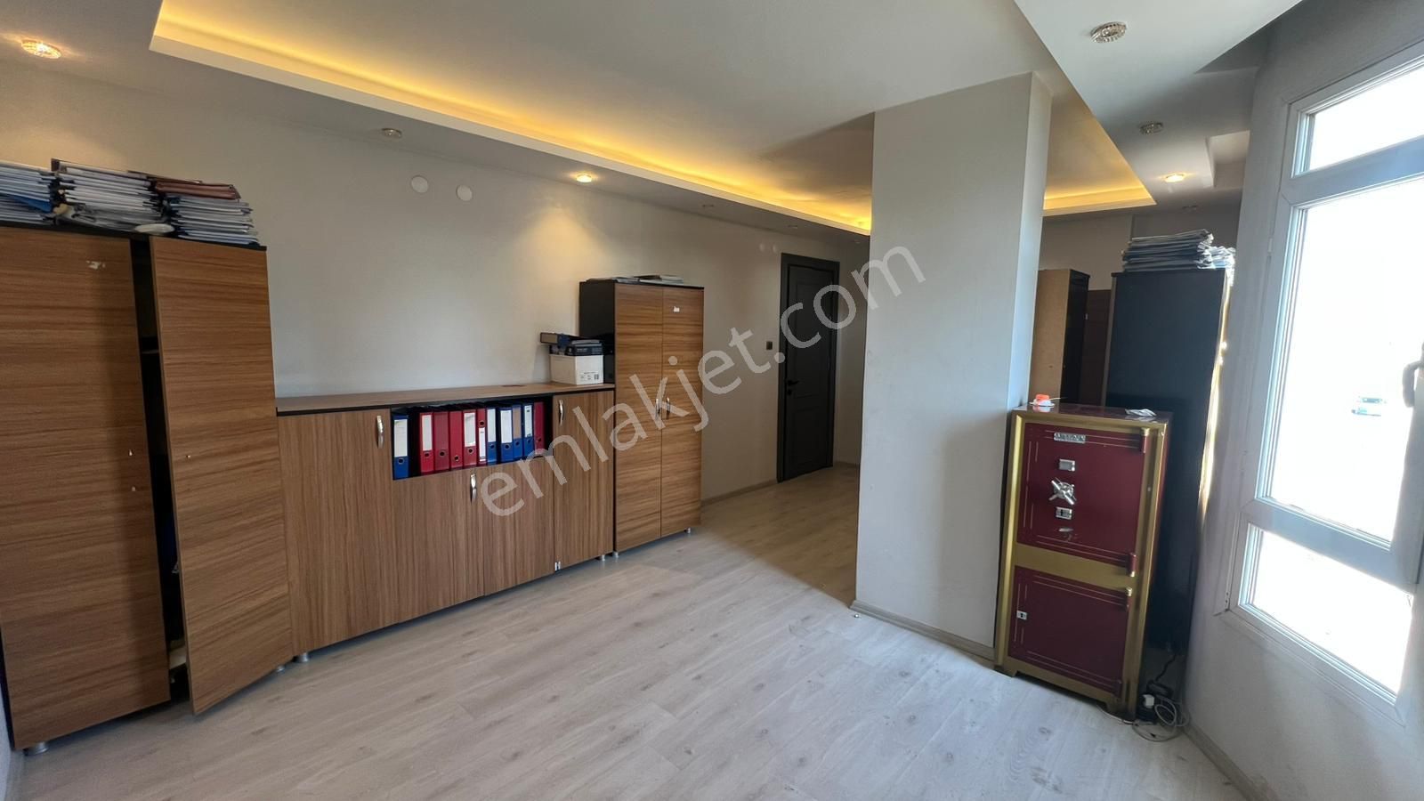 Zorlu Gayrimenkul'den Şakirpaşa'da 1500m2 Kiralık İş Yeri - Görsel 33