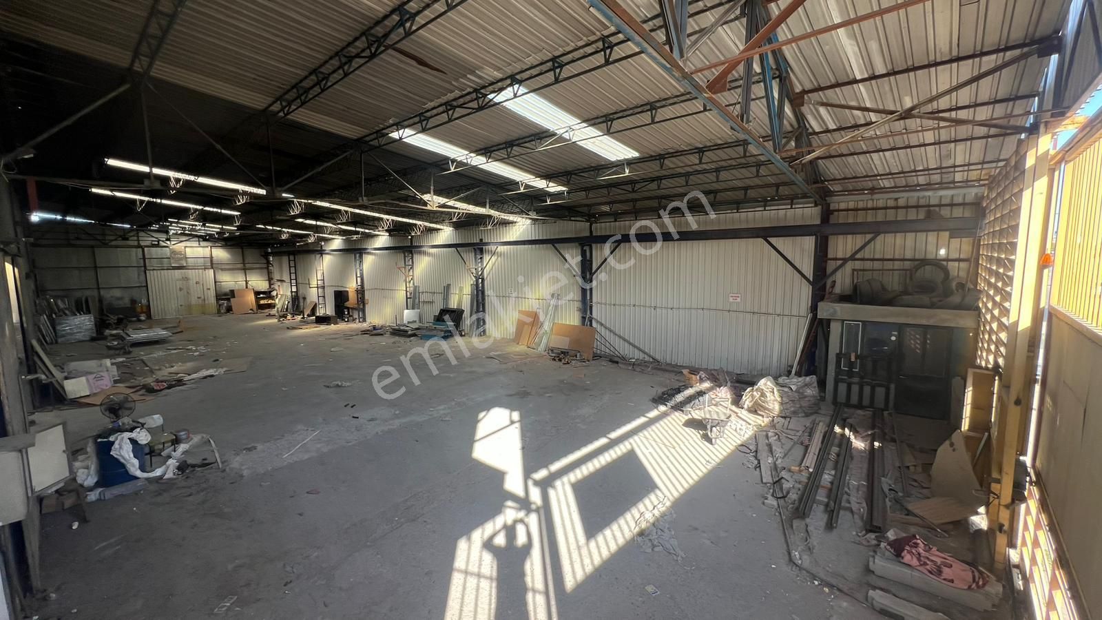 Zorlu Gayrimenkul'den Şakirpaşa'da 1500m2 Kiralık İş Yeri - Görsel 31