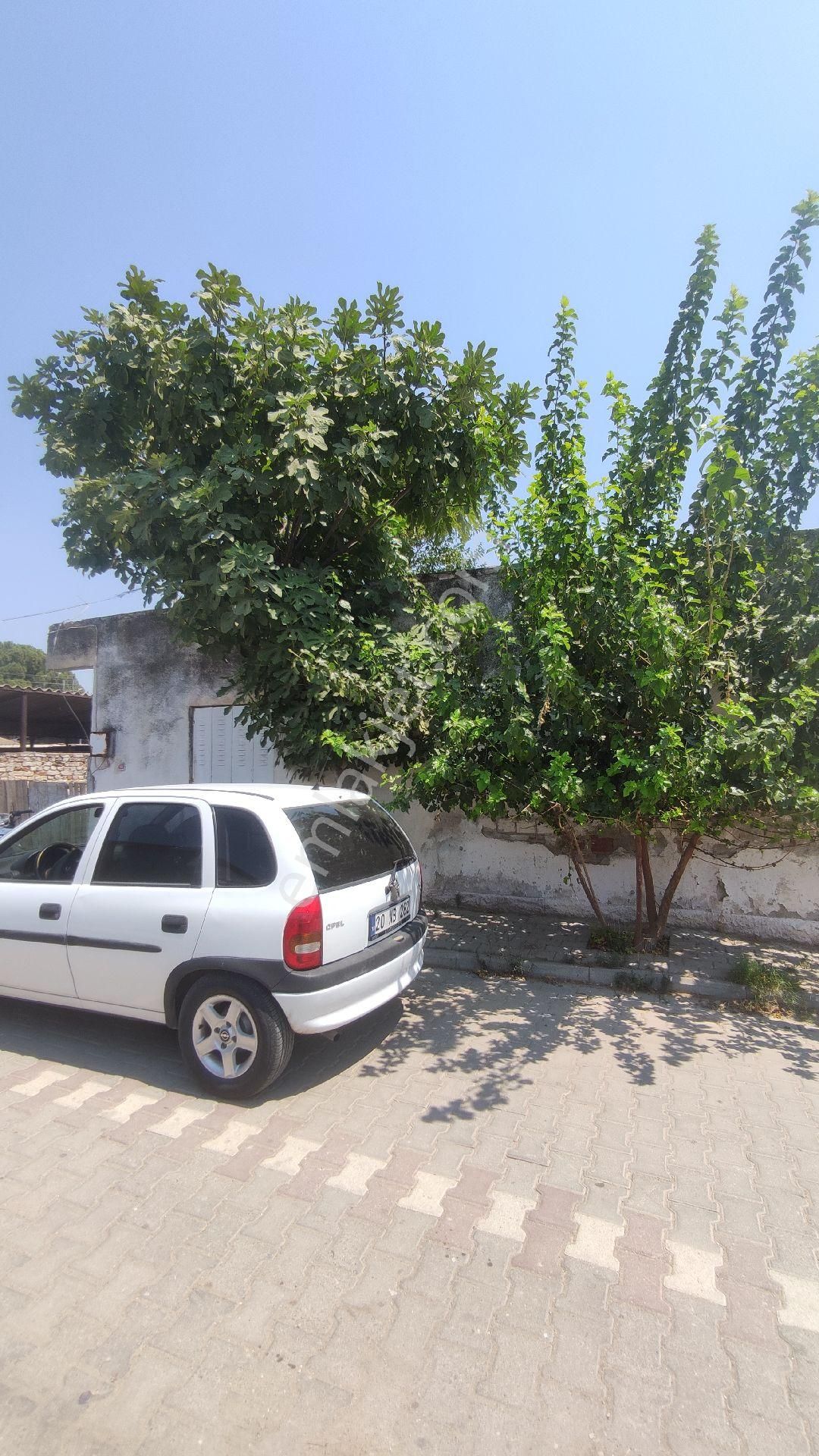 Salihli Karayahşi Mahallesi'nde Satılık Köy Evi - Görsel 3