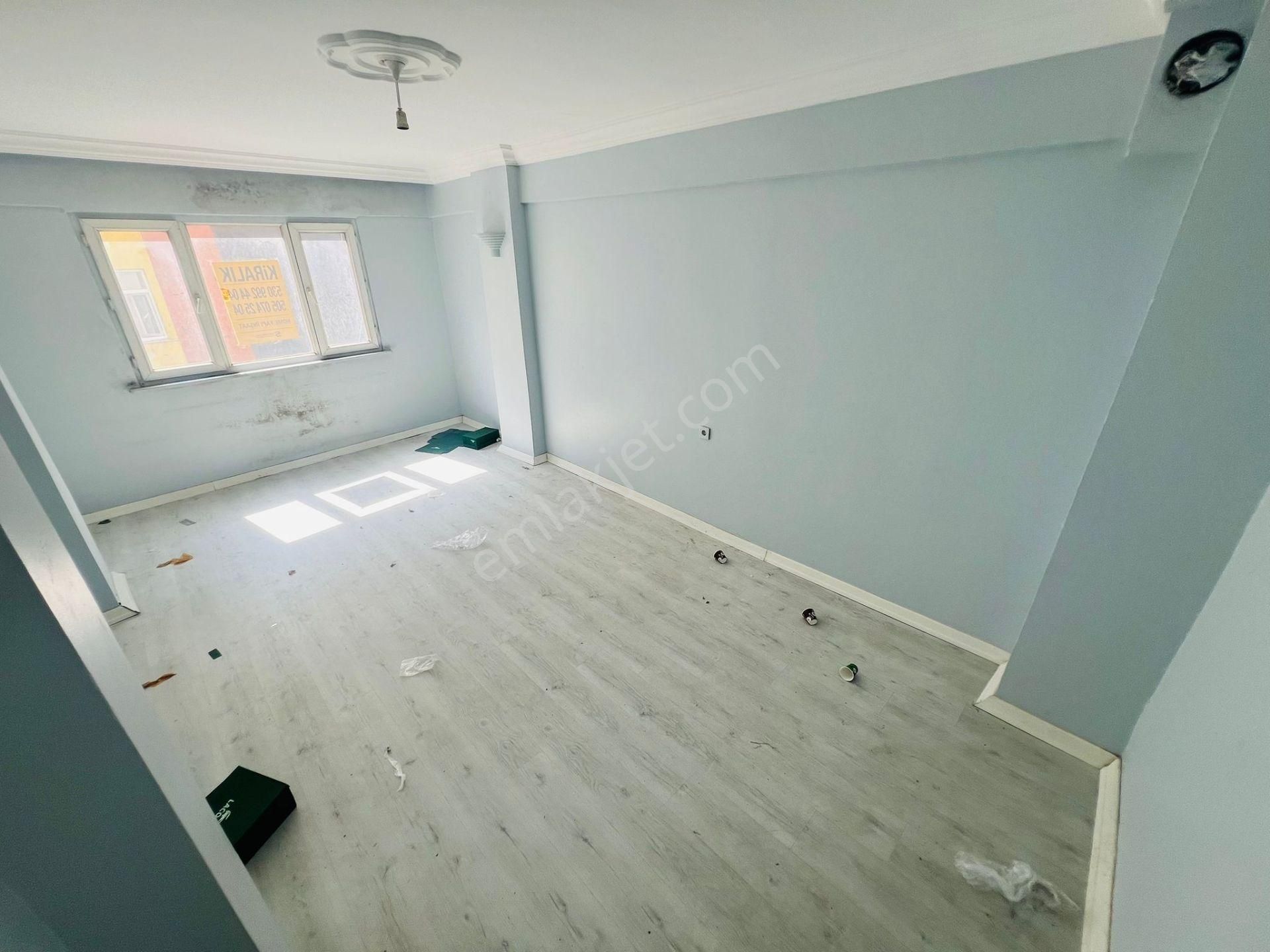 Home'dan İsmetpaşa Mah'de 2+1 90m²1.kat Masrafsz Kiralık Daire