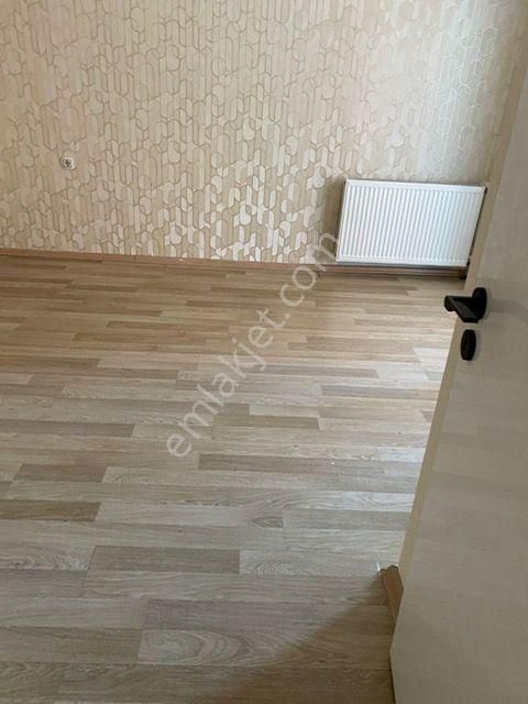 Edremit Merkezde 3+1 145 M², Asansörlü, Yenilenmiş Ve Ebeveyn Banyolı Daire - Görsel 27