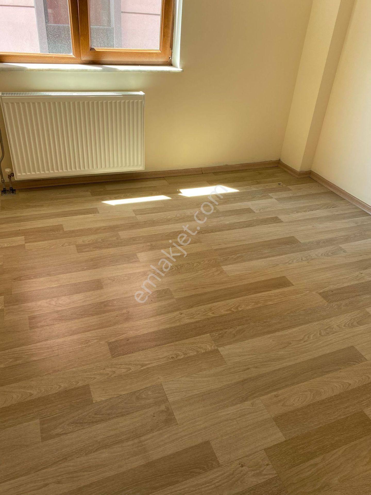 Edremit Merkezde 3+1 145 M², Asansörlü, Yenilenmiş Ve Ebeveyn Banyolı Daire - Görsel 19