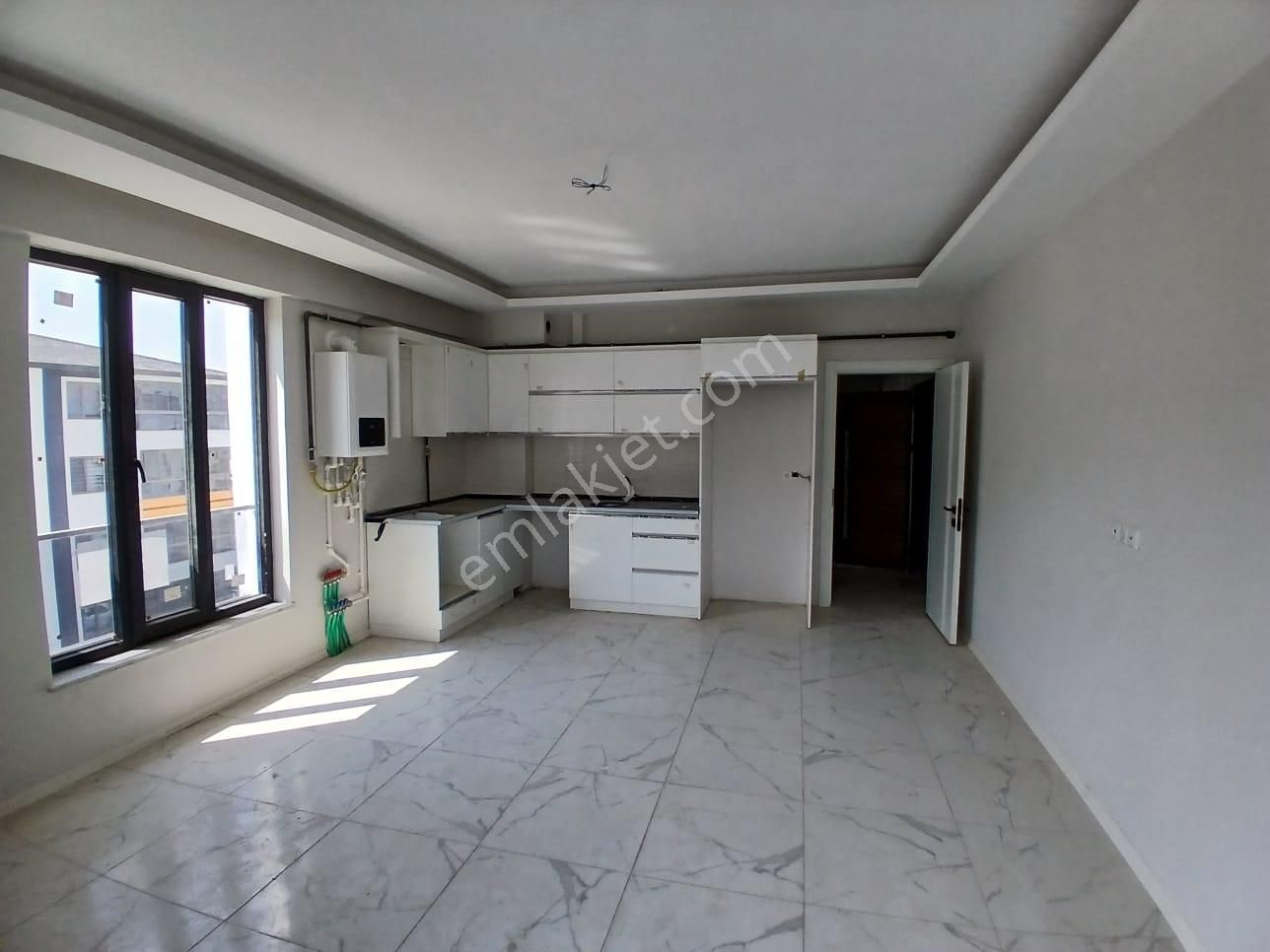 Akçay Emlak'tan Akşehir Yarenler Mahallesinde Satılık Sıfır 1+1 Daire