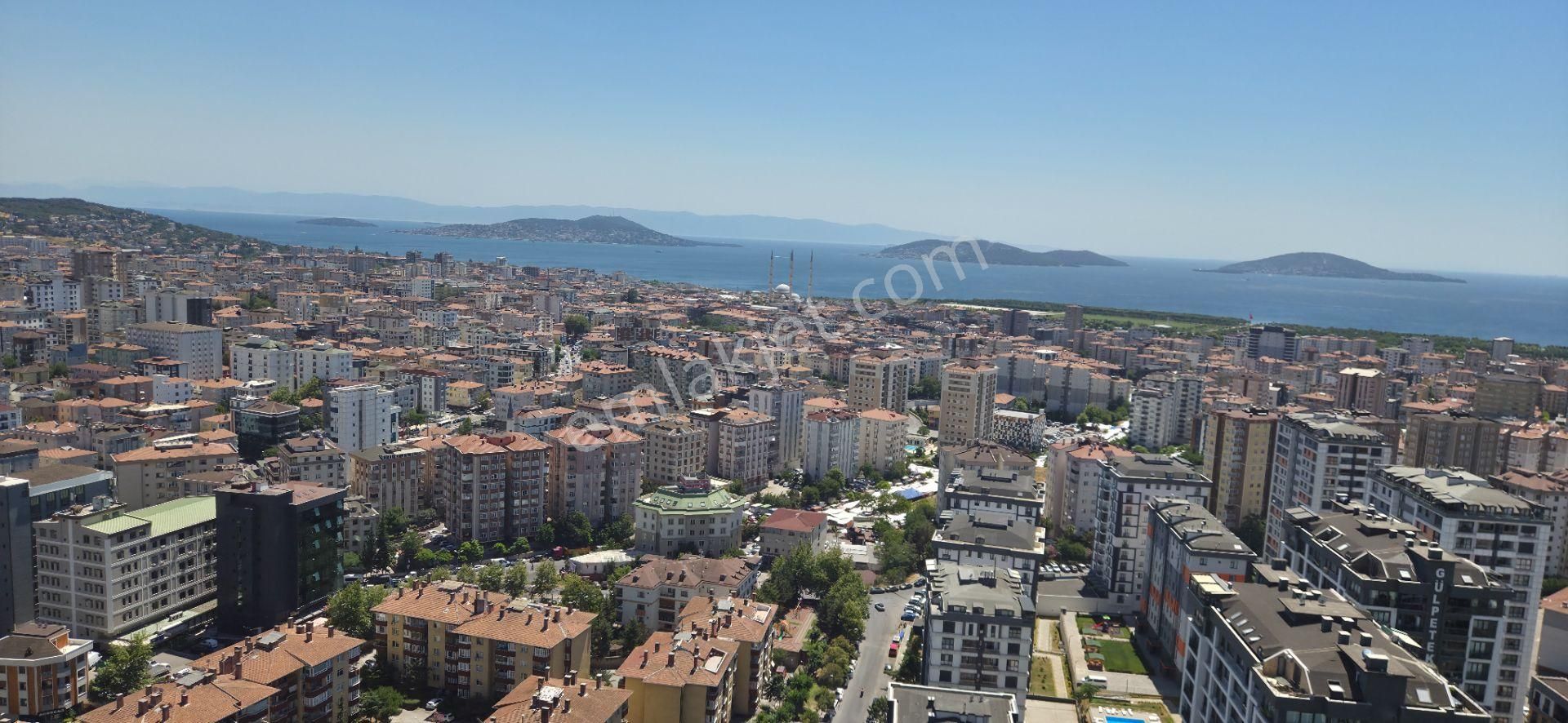 Dap Royal Center 24.kat Mobilyalı Adalar Manzaralı Kiralık 1+1