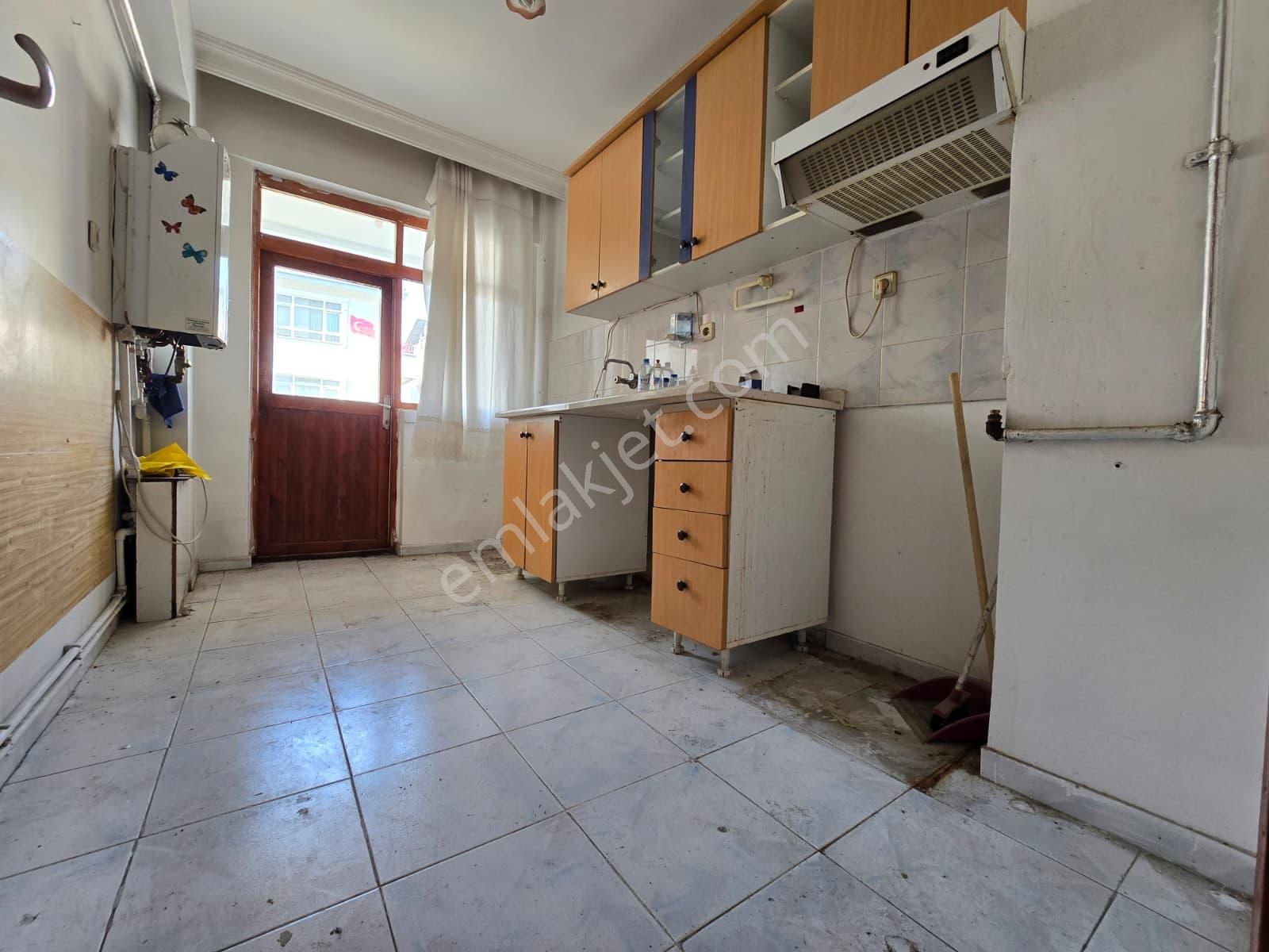 Kazımkarabekir Mah Satılık 3+1 Köşe Başı Ön Cephe Daire