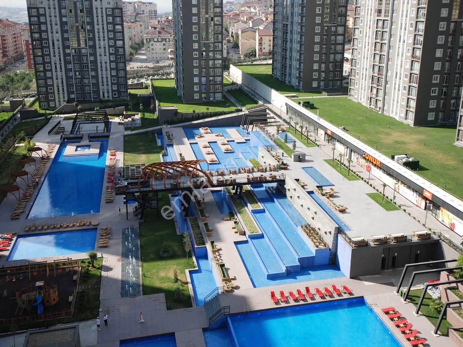 Nes Yapı'dan Full Aktiviteli Sitede Dekorlu Masrafsız 1+1 Kiralık Daire