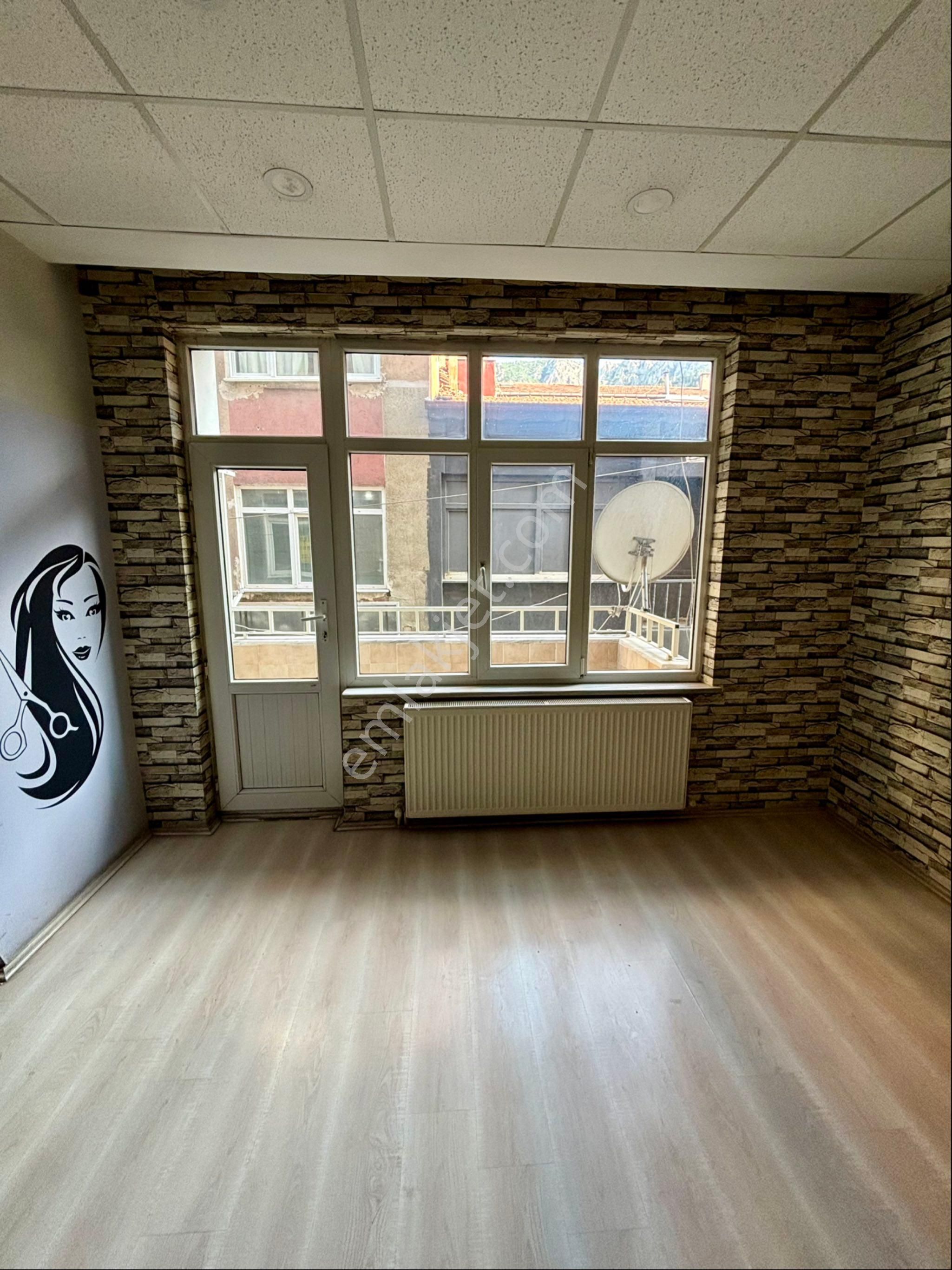 Çarşı Merkezde Satılık Daire