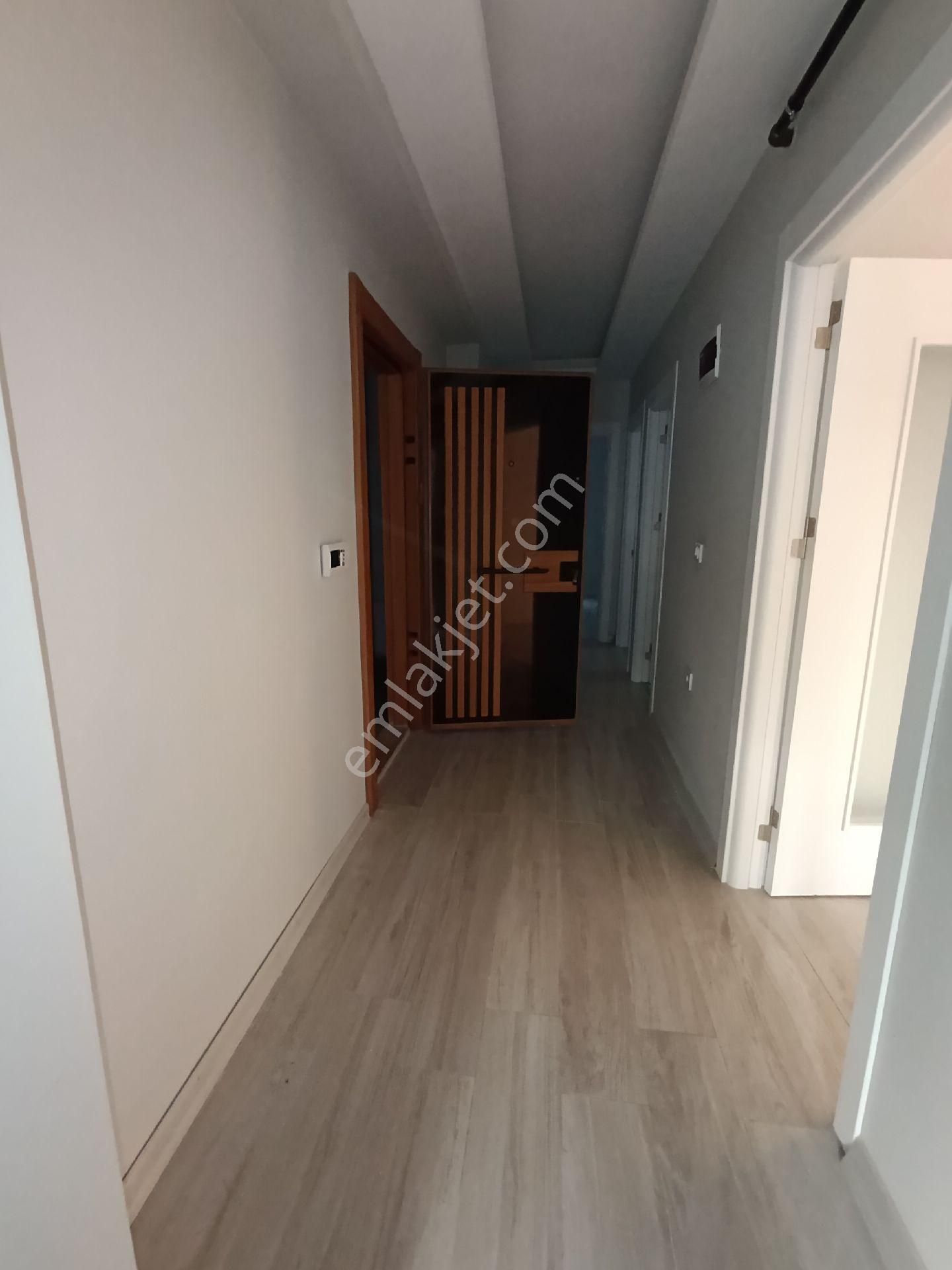 Avcılar Merkez'de 150 M2 Sıfır 2.kat 3+1 Ddaire - Görsel 8