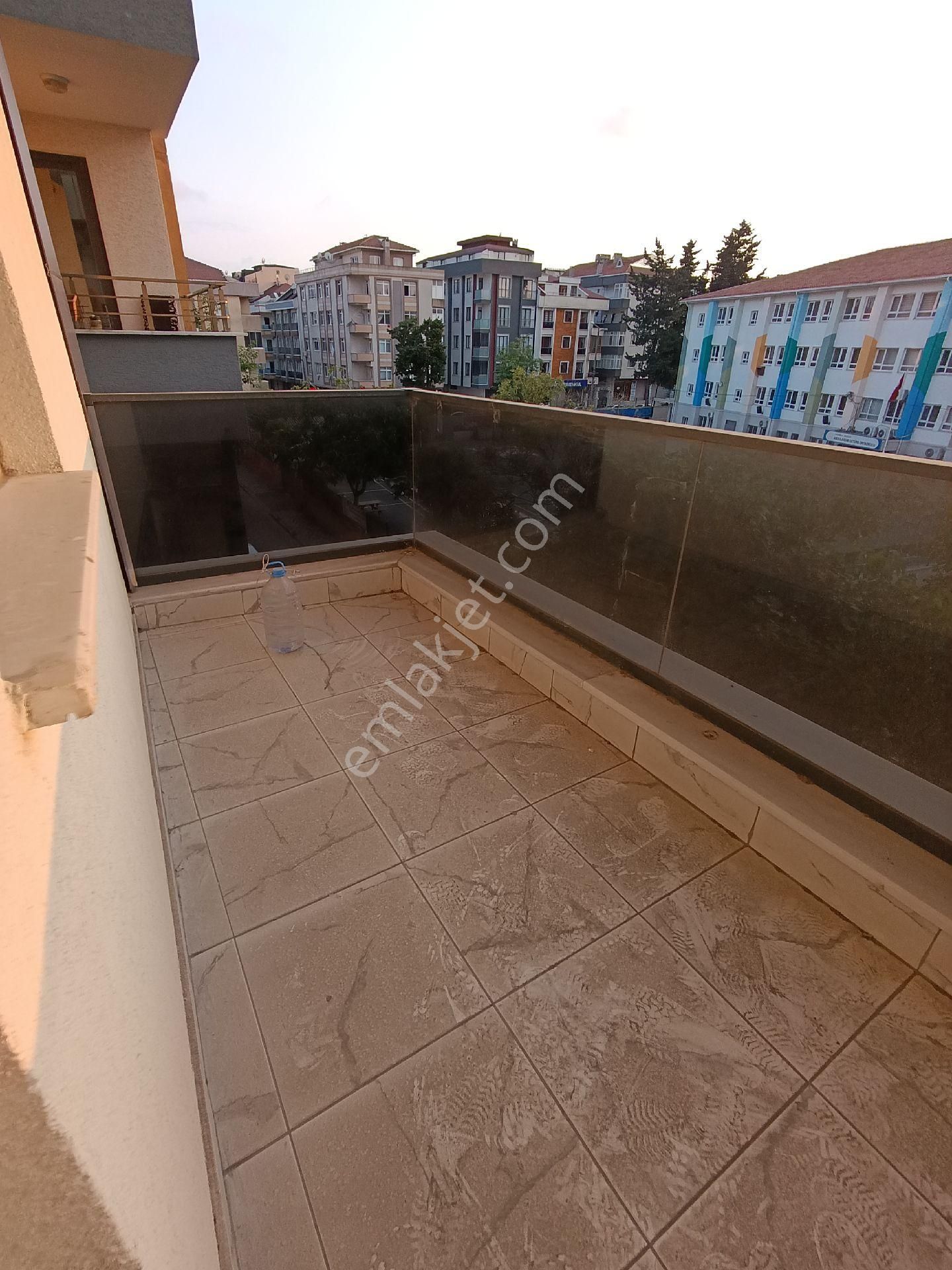 Avcılar Merkez'de 150 M2 Sıfır 2.kat 3+1 Ddaire - Görsel 4