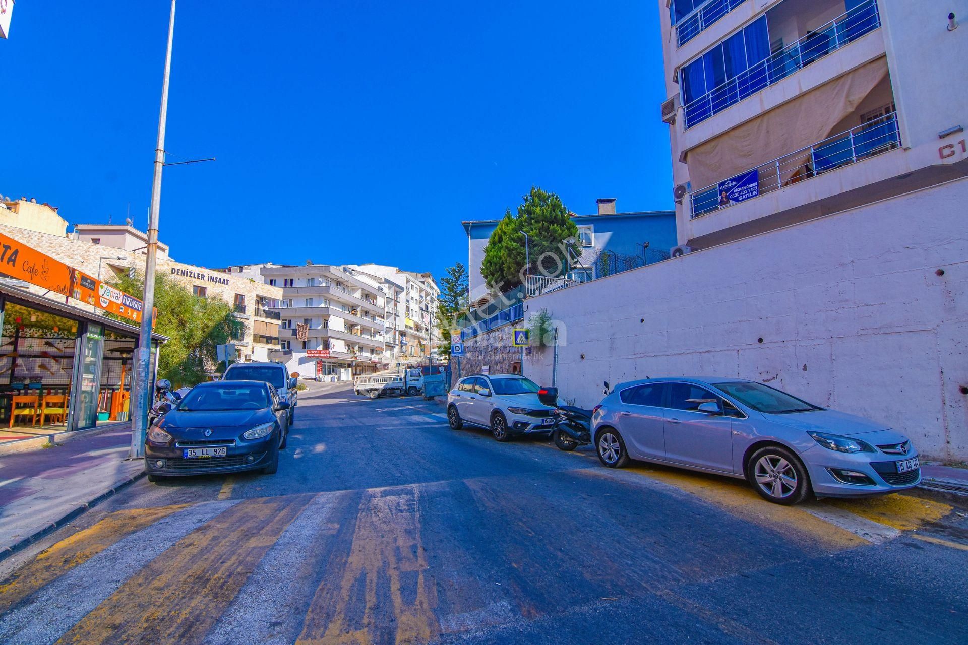 Kuşadası Merkez'de 3+1 Satılık Daire - Görsel 30