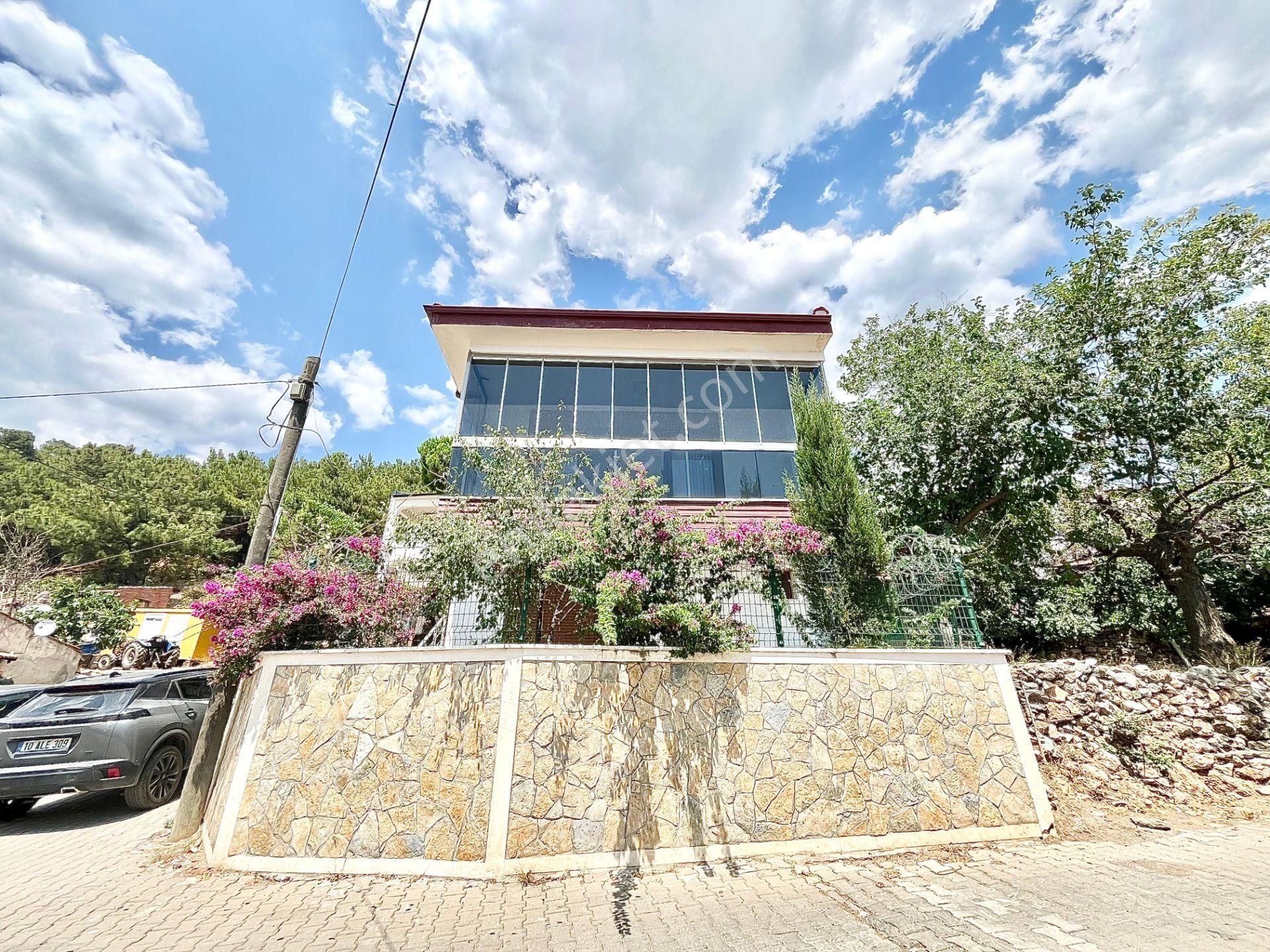 Yüksel'den Zeytinli Köyün'de Kazdağı Eteklerinde Ultra Lux Villa