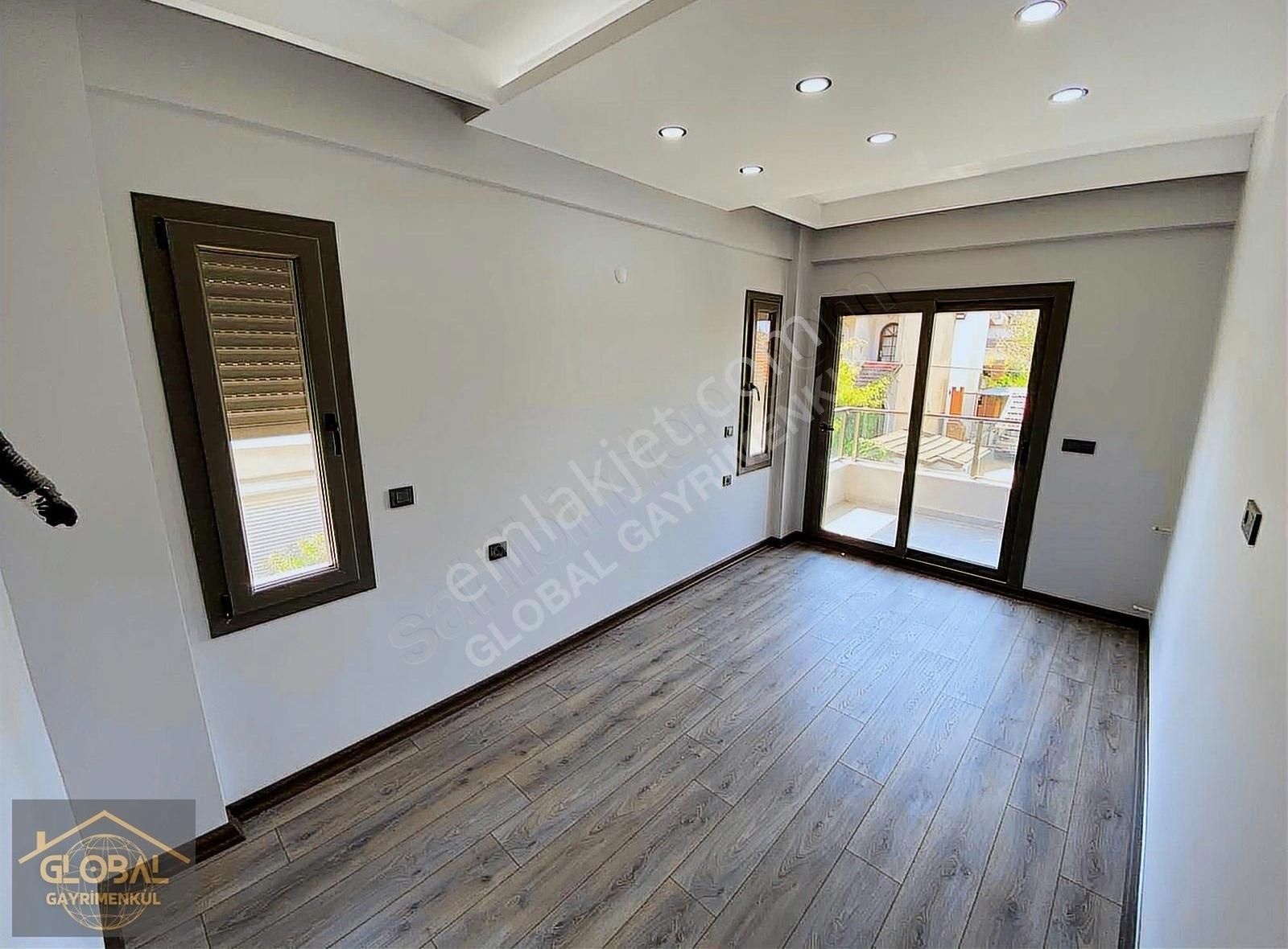 | Global | Denize 50metre Lüks Villa - Görsel 18