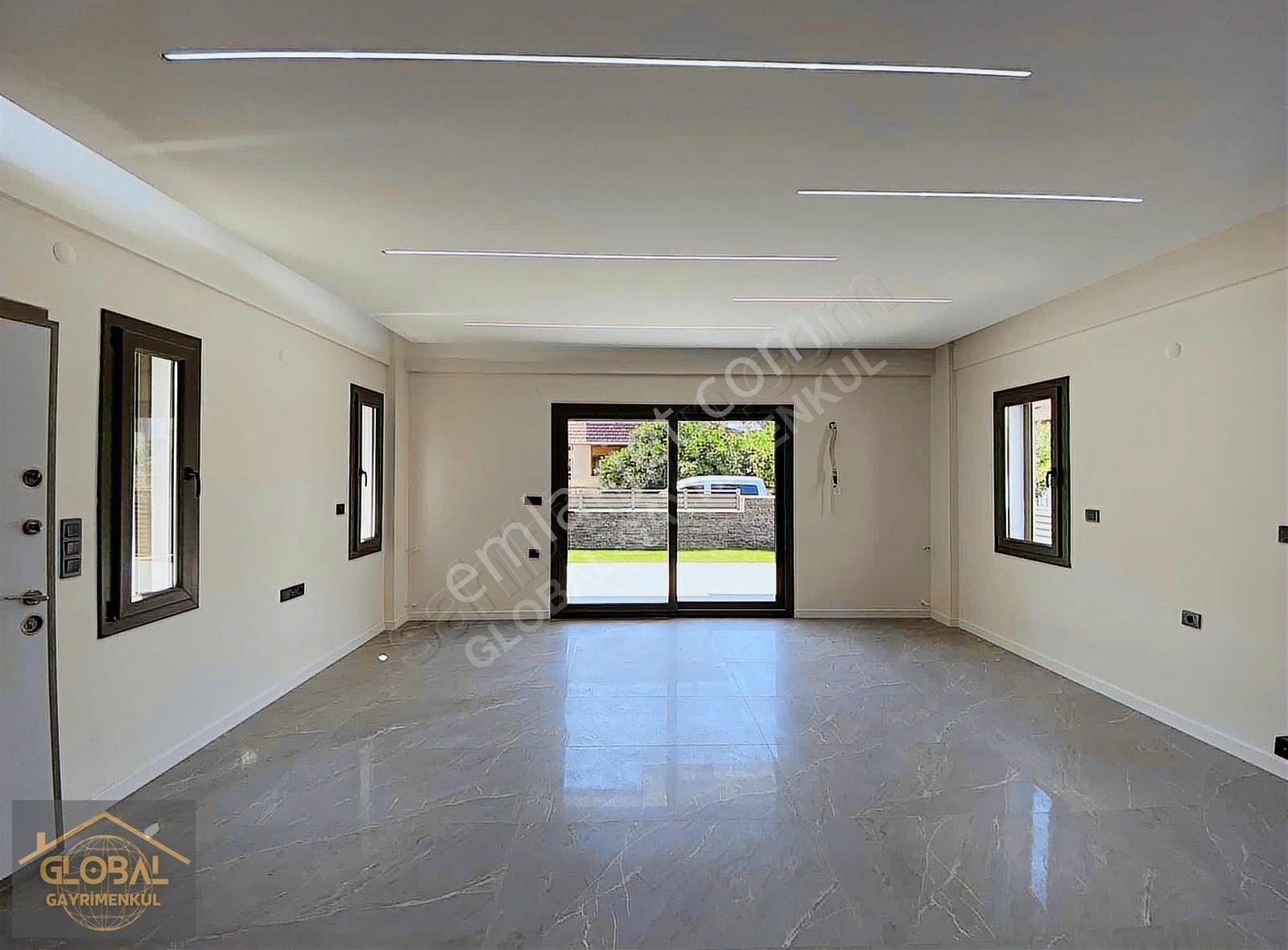 | Global | Denize 50metre Lüks Villa - Görsel 30