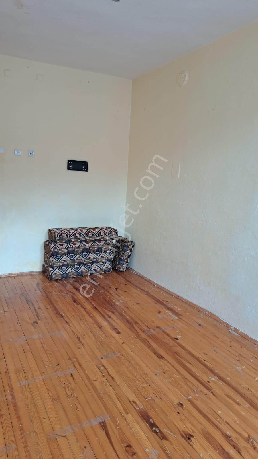 Anadolu Caddesinde Kiralık 3+1 Daire