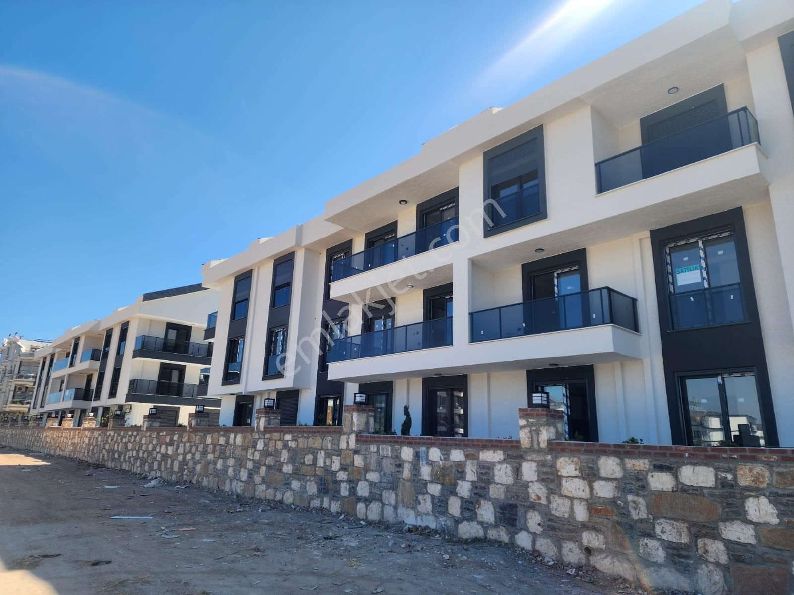 Didim Altınkum Mahallesi'nde Site İçerisinde Deniz Manzaralı Satılık Daire - Görsel 4