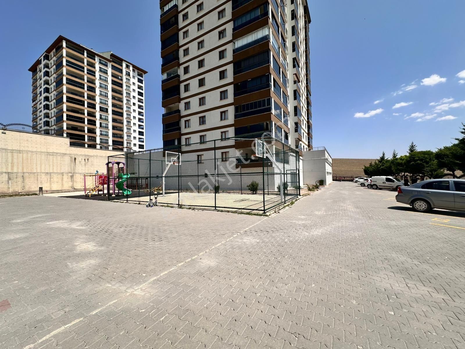 Emlax'tan Pursaklar Saray Merkez'de Lüx Anahtar Teslim 4+1