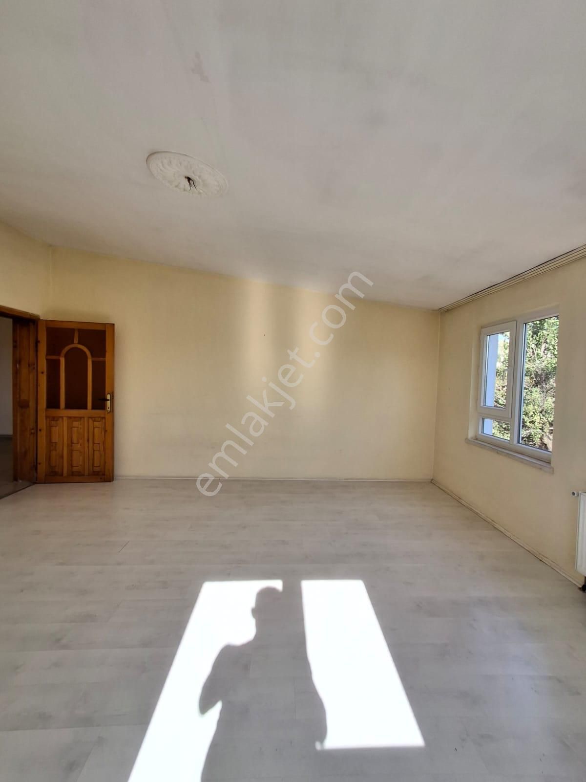 Geside Bağımsız Girişli 2 Katlı 5+2 Odalı Müstakil Ev