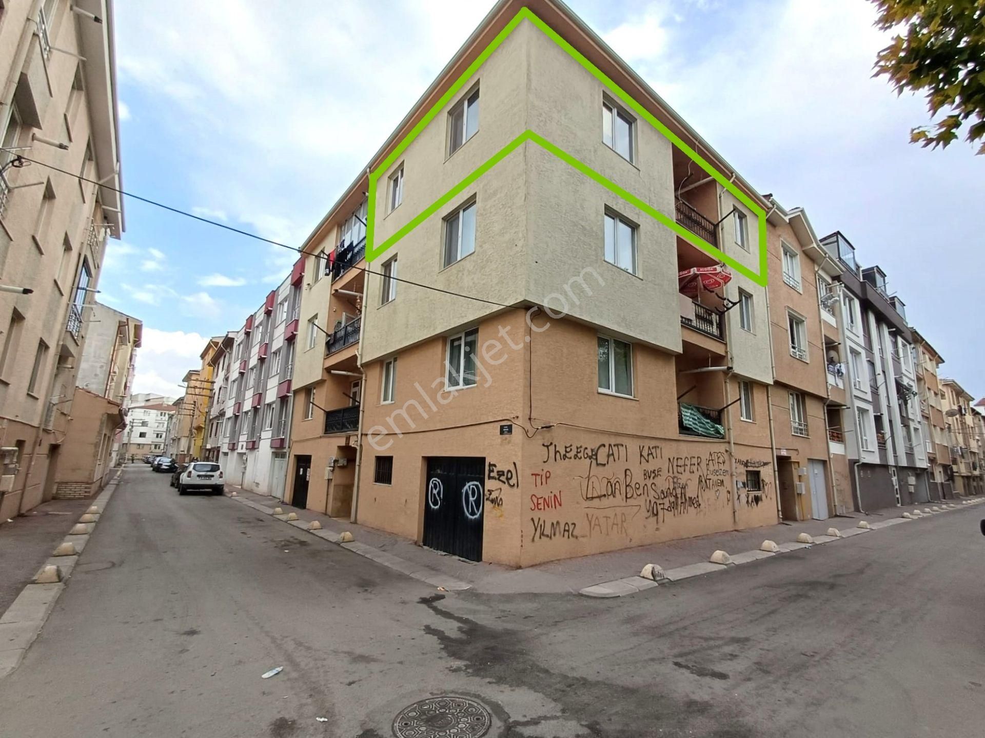 Recep Ümit'ten Ömerağa Hatboyu Yakınında Satılık Park Manzaralı Köşe 2+1 Daire