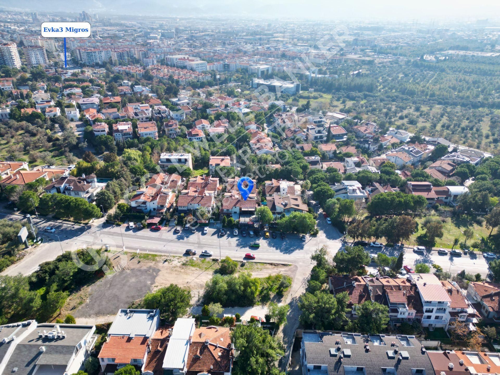Bornova Evka3 Satılık Villa
