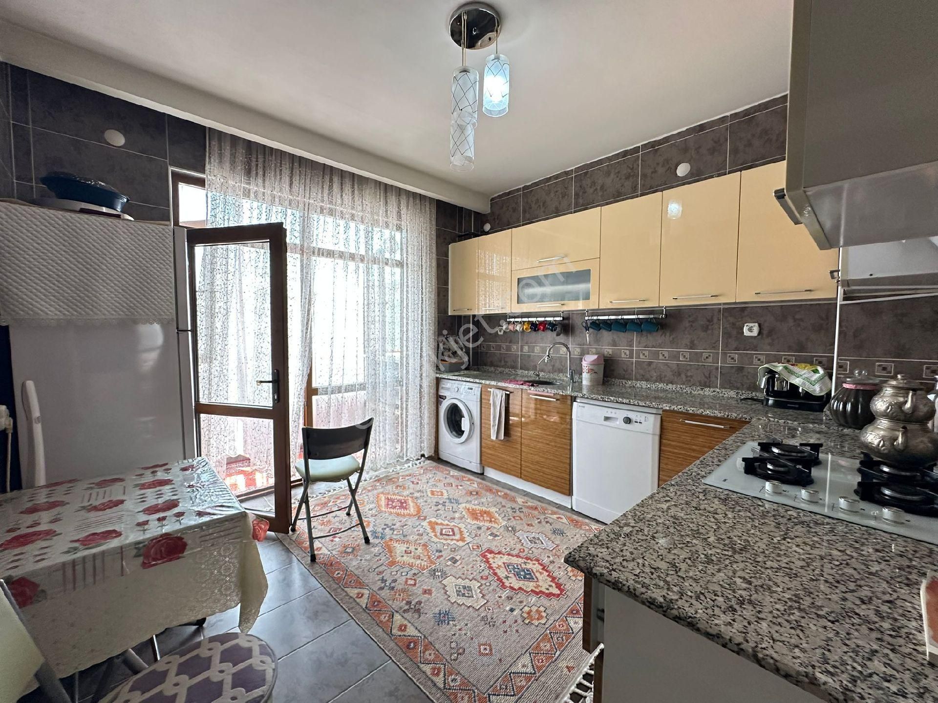 Hacıkaymak Mah. 2 Cadde Arası 2+1 Geniş Satılık Daire