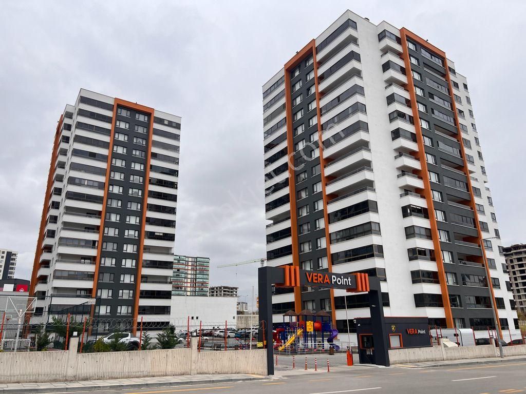 Vera Poınt Uzun Kısa Dönem Eşyalı Lüks Kiralık 12. Katta 1+1