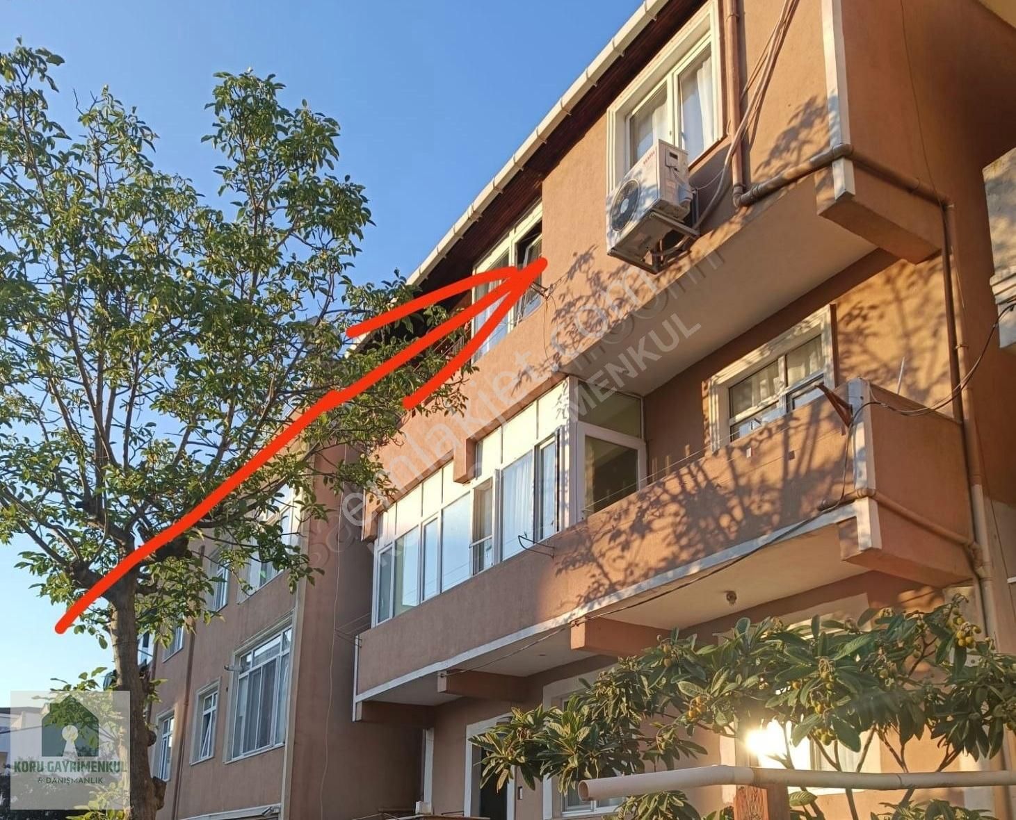 Koru Emlak'tan:3+1=130m2 Fırsat Daire 42m2 Arsa Paylı